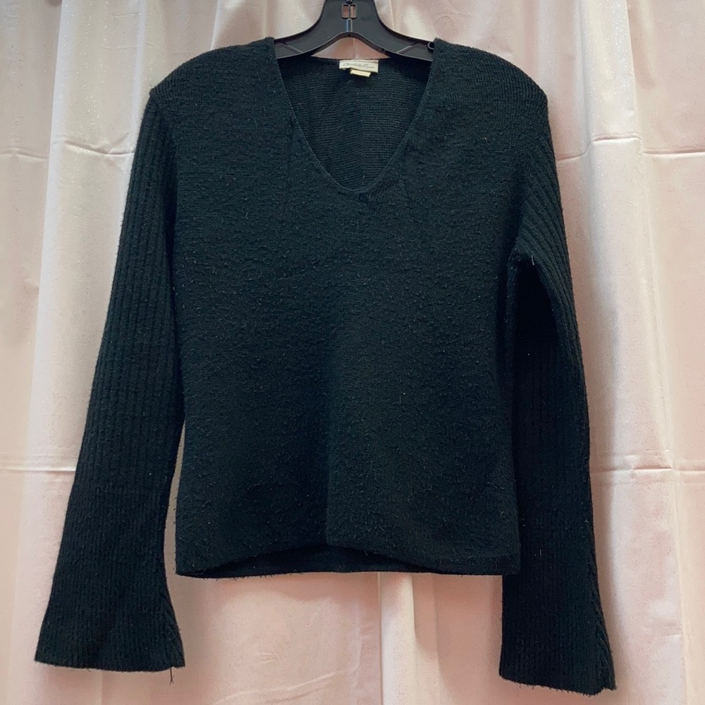 Black Vneck Bellbottom Sleeve Sweater